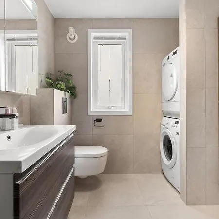 Sentrum Duplex & Big Backyard, Perfect For Ons